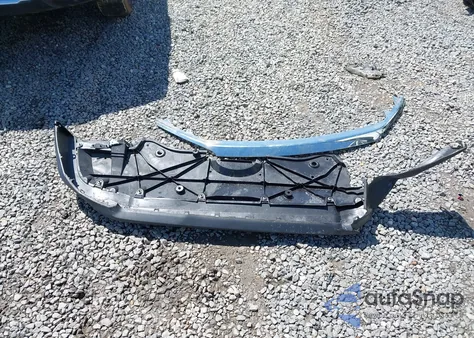 2023 Toyota Rav4 Xle z USA, uszkodzony, nr VIN JTMP1RFV1PD093939